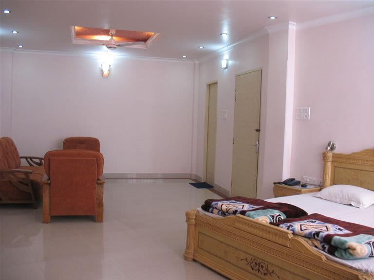 Hotel Rest Inn Lucknow Dış mekan fotoğraf